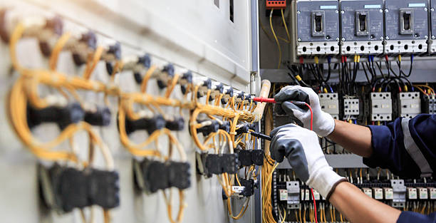 Professional Electrician technician working in Taft Heights, CA